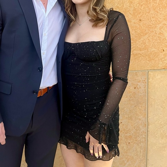 Black Sheer Long Sleeve Sequin Bodycon Mini Dress - Picture 4 of 8